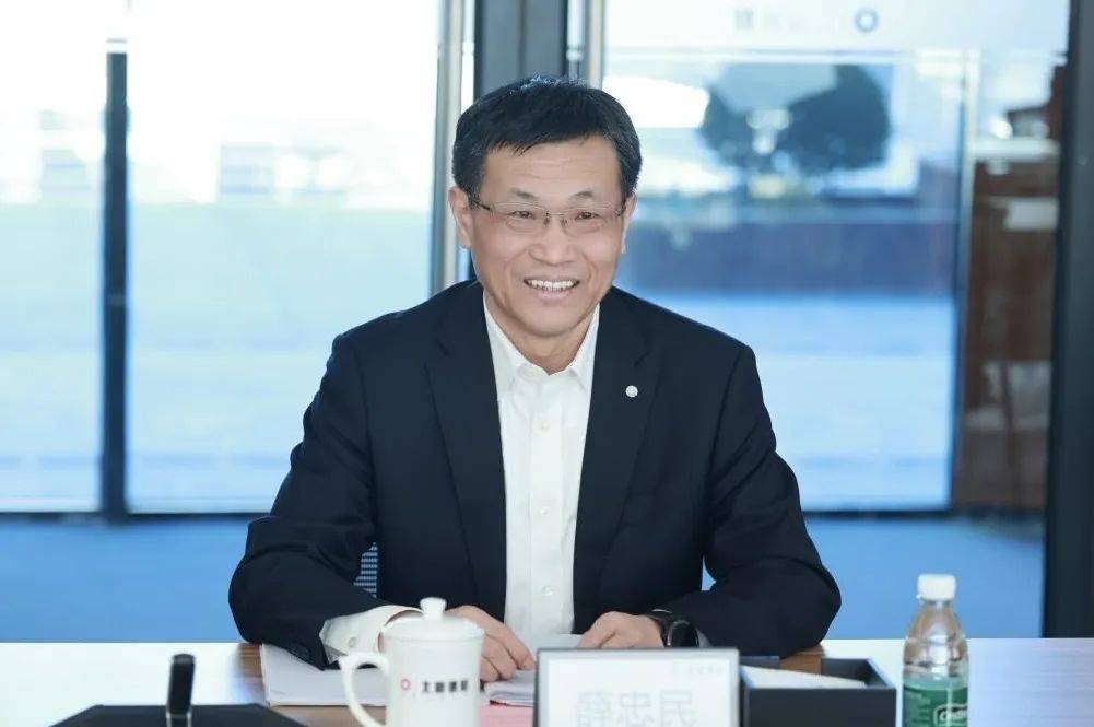 北新建材與華住集團、中國裝飾簽署戰(zhàn)略合作協(xié)議:建材與裝飾
